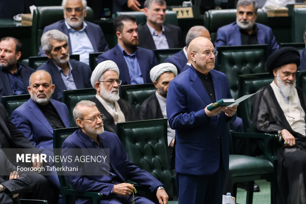 محمد قالیباف و علی لاریجانی درمراسم افتتاحیه مجلس دوازدهم