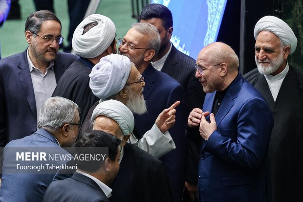 محمد قالیباف و علی لاریجانی درمراسم افتتاحیه مجلس دوازدهم