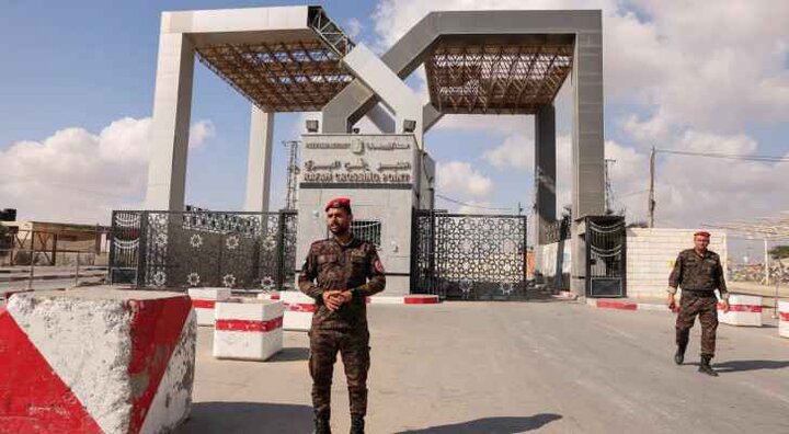Egyptian soldier killed in firefight with Israeli troops
