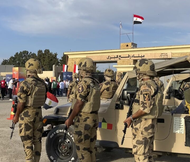 استشهاد جندي مصري في اطلاق نار على جنود الاحتلال عند الحدود مع رفح
