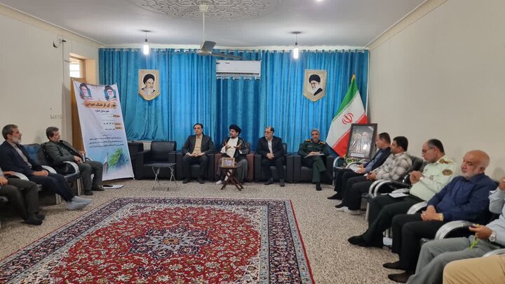 ابعاد شخصیتی امام خمینی(ره) باید در جامعه تبیین شود