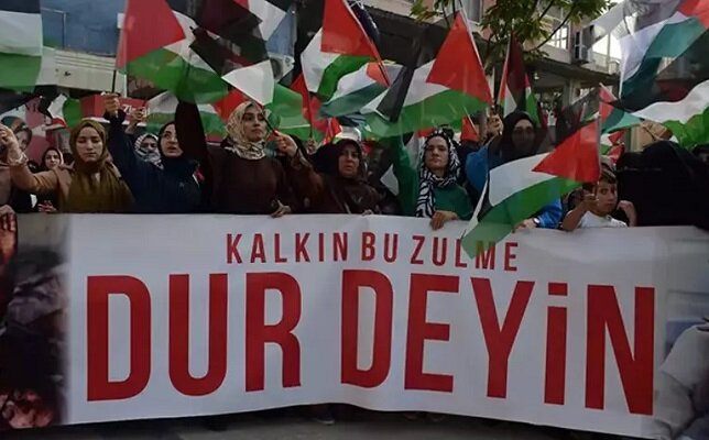 Batmanlılar İsrail'in Refah'a yönelik saldırısını protesto etti Batmanlılar İsrail'in Refah'a yönelik saldırısını protesto etti