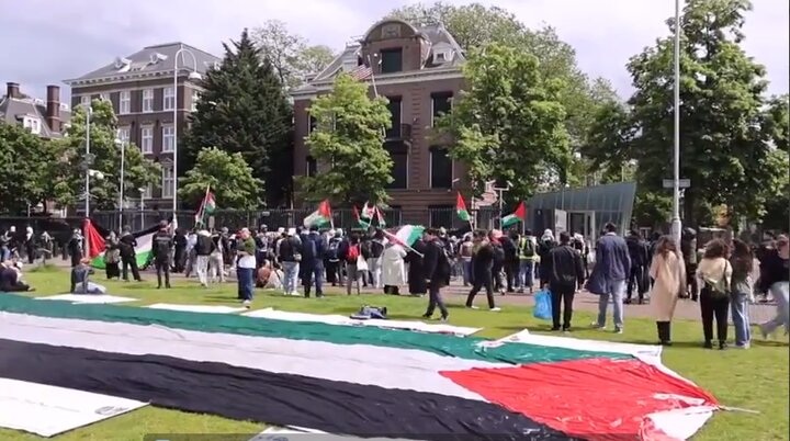 VIDEO: Protest outside US Consulate in Amsterdam 