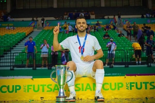 اختيار الايراني "سالار أقابور" كأفضل لاعب شاب لكرة الصالات في العالم
