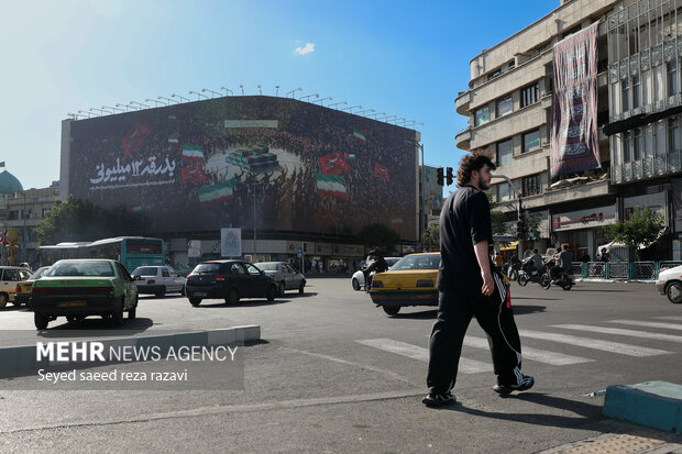 جدیدترین طرح دیوارنگاره میدان انقلاب اسلامی تهران