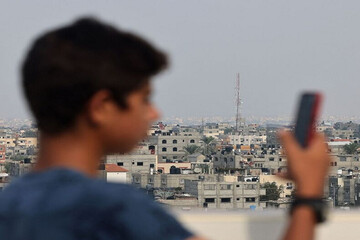 Israel completely shuts down communication, Internet in Rafah