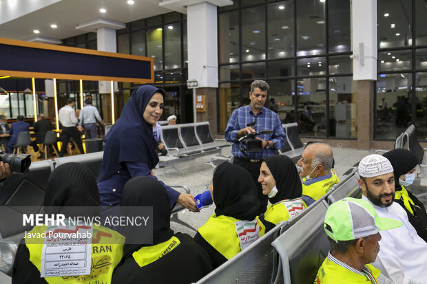 اولین پرواز اعزام زائران حج تمتع استان فارس