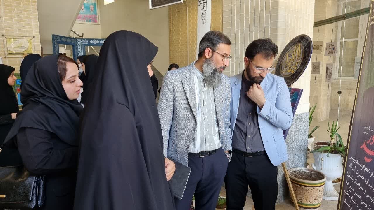 نشست تخصصی «مکتب هنر رضوی» در بوشهر برگزار شد