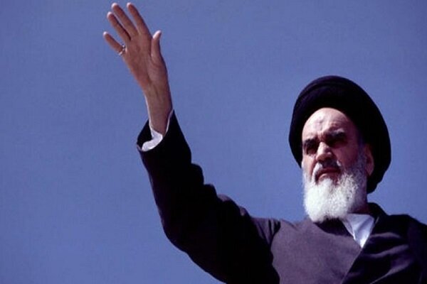 زائران لاهیجانی به سمت حرم امام خمینی(ره) راهی شدند