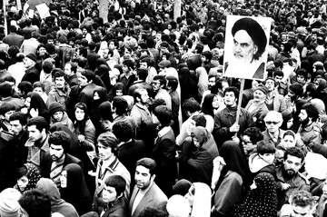 قیام ۱۵ خرداد مبدا جوشش انقلاب اسلامی به پیشتازی قم حماسه آفرین بود
