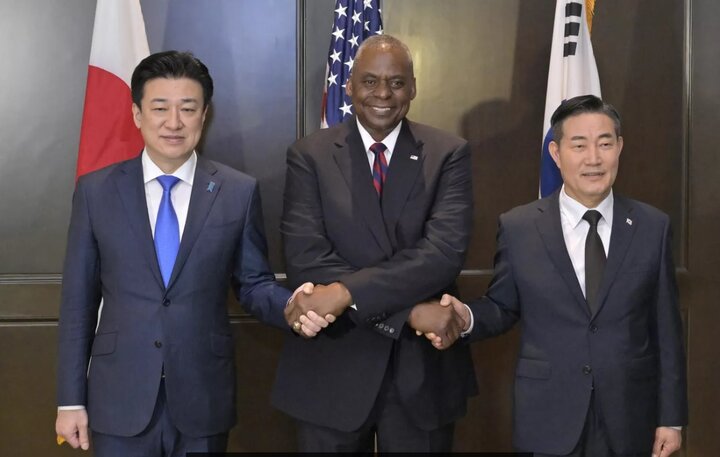 رزمایش سه‌جانبه کره‌جنوبی، آمریکا و ژاپن با نام «لبه آزادی»