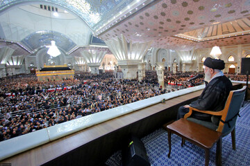 ۸ هزار نفر از قمی ها در مراسم سالگرد ارتحال امام حضور یافتند