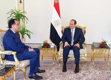 الرئيس المصري يكلّف رئيس الوزراء تشكيل حكومة جديدة