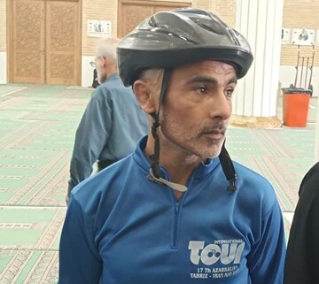 دوچرخه سوار تبریزی از محل شهادت تا خدمت امام جمعه شهید را رکاب زد