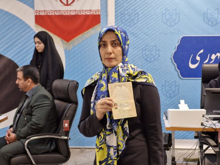 حمیده زرآبادی سخنگوی ستاد پزشکیان شد