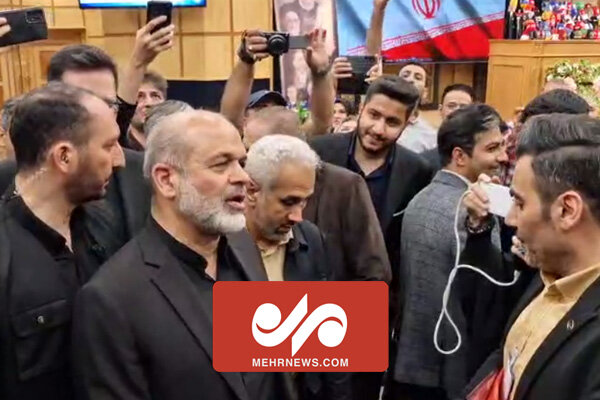 بازدید وزیر کشور از ستاد انتخابات کشور در روز پایانی ثبت نام بازدید وزیر کشور از ستاد انتخابات کشور در روز پایانی ثبت نام