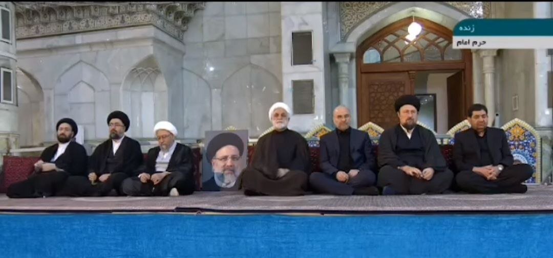 سخنرانی رهبر انقلاب در حرم امام راحل/ بیعت مردم با آرمان انقلاب