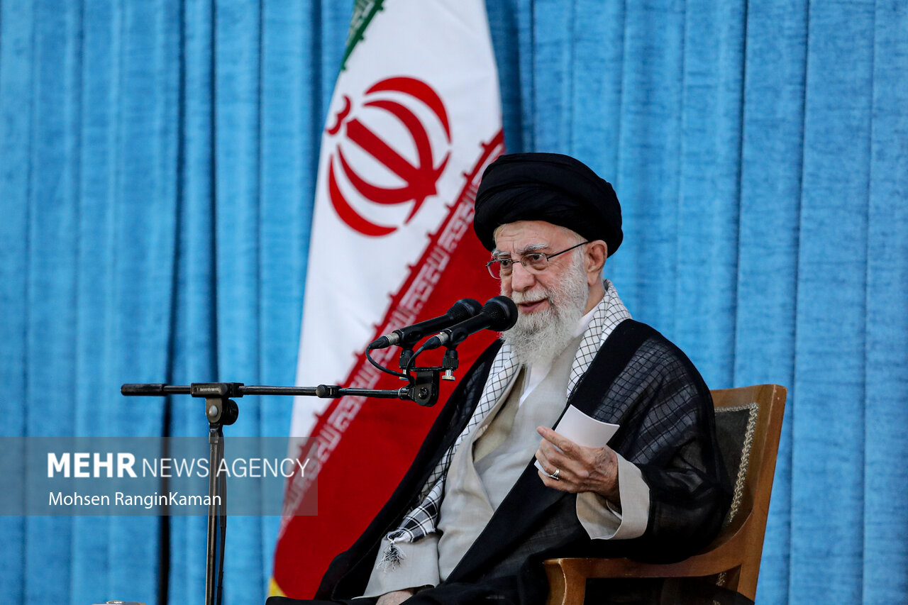 رهبر انقلاب: انقلاب اسلامی ایران دنیای غرب را غافلگیر کرد رهبر انقلاب: انقلاب اسلامی ایران دنیای غرب را غافلگیر کرد