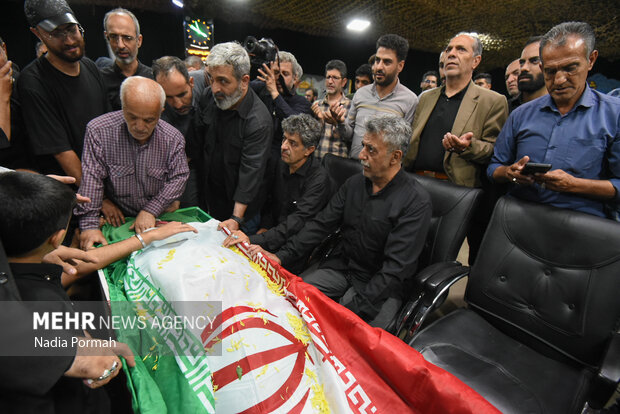 وداع با پیکر شهید «سعید آبیار»
Funeral, burial ceremony for IRGC advisor martyred in Syria
