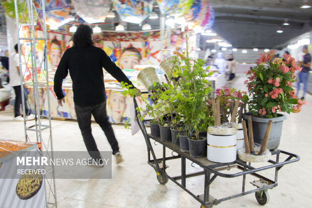 برپایی نمایشگاه گل و گیاه در سنندج