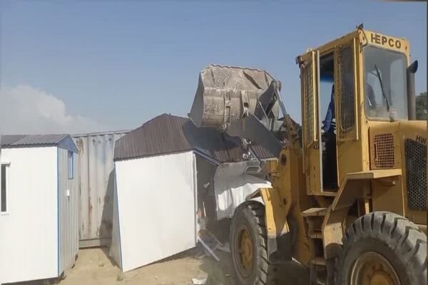 تخریب ۲۱ فقره ساخت‌وساز غیرمجاز در اراضی کشاورزی چهاردانگه