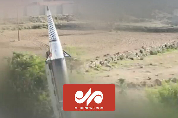 رونمایی ارتش یمن برای نخستین بار از موشک بالستیک فلسطین