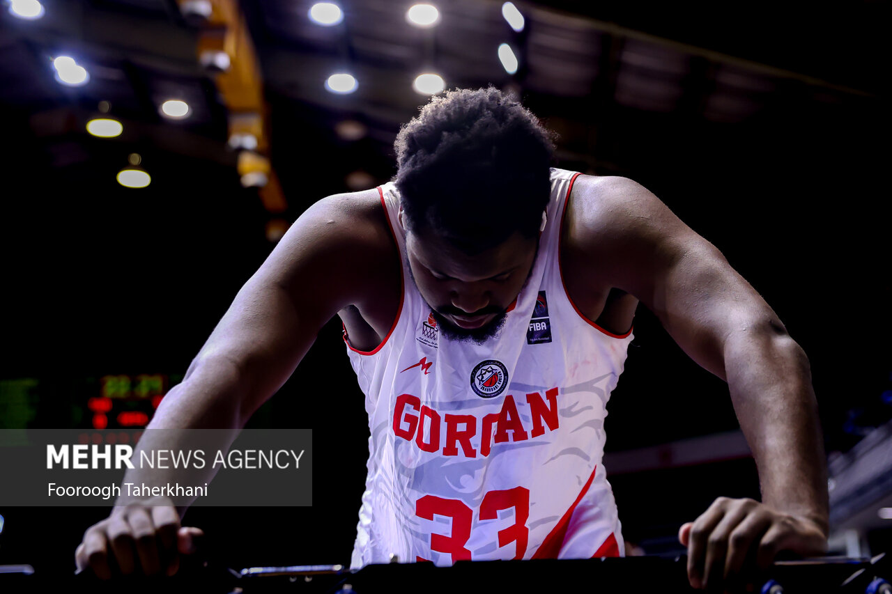 ترک لیگ بسکتبال ایران توسط بازیکنان خارجی/ سطح کیفی پایین میآید؟