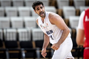 انتقاد کاپیتان تیم ملی بسکتبال از لغو میزبانی ایران