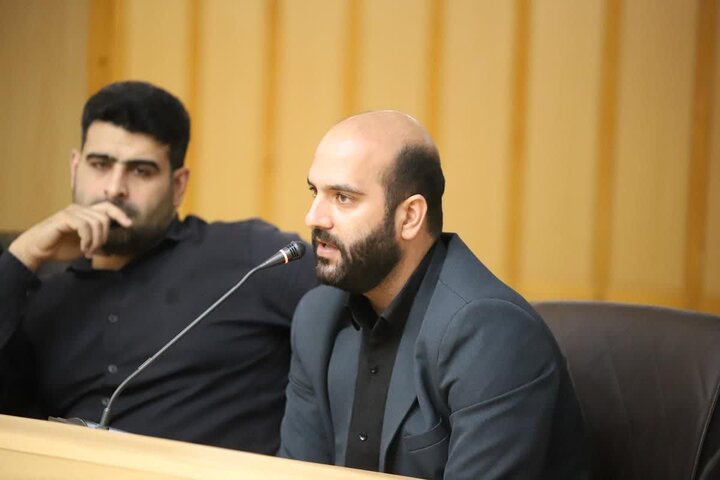 شعر انقلابی باید «کنشگر» باشد/ چاپ کتاب شعر «شهید جمهور» در گیلان