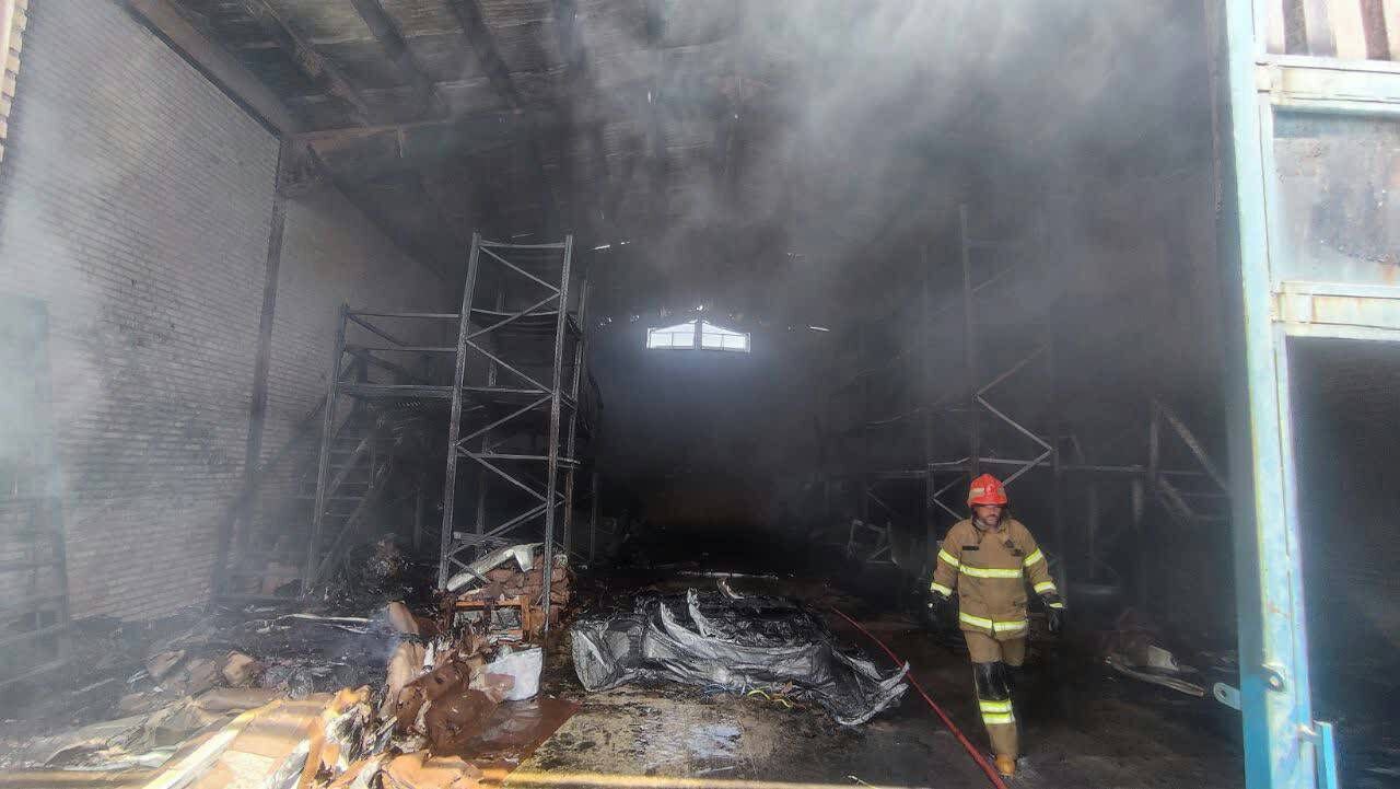 آتش سوزی در مجمتع کارگاهی شورآباد مهار شد