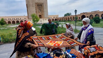 نمایشگاه صنایع دستی در مشگین شهر افتتاح شد