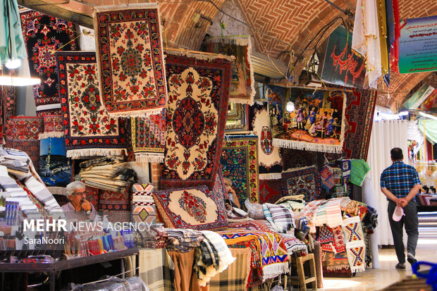 معرفی شاخص ترین محصولات صنایع دستی قم