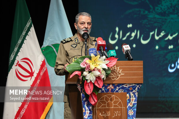 سرلشکر موسوی: حضور درانتخابات عاملی مهم در ایجاد اقتدار ایران است