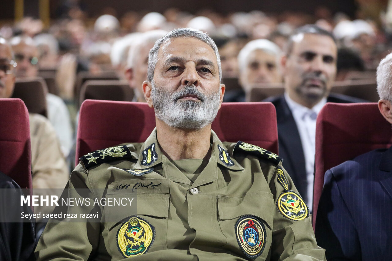 هر کس انتخاب شود ارتش به او کمک میکند تا موفق باشد