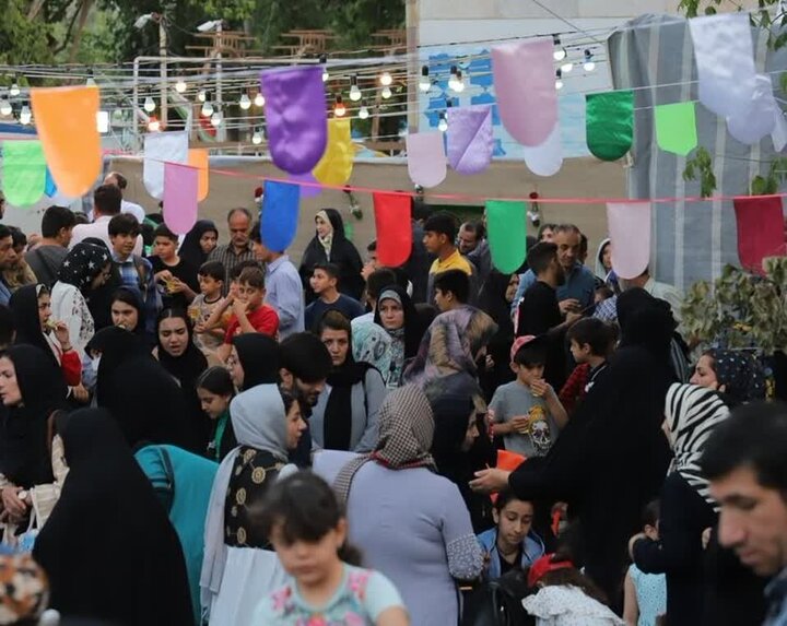 کردها در تدارک جشن غدیر/خیابانهایی که با عشق آذین بندی میشوند