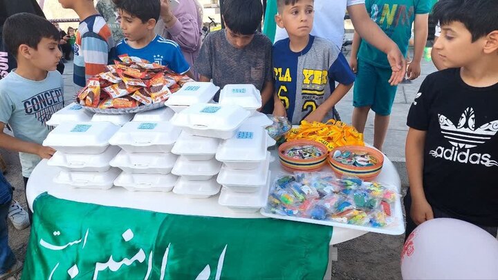 کردها در تدارک جشن غدیر/خیابانهایی که با عشق آذین بندی میشوند