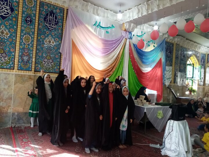 کردها در تدارک جشن غدیر/خیابانهایی که با عشق آذین بندی میشوند