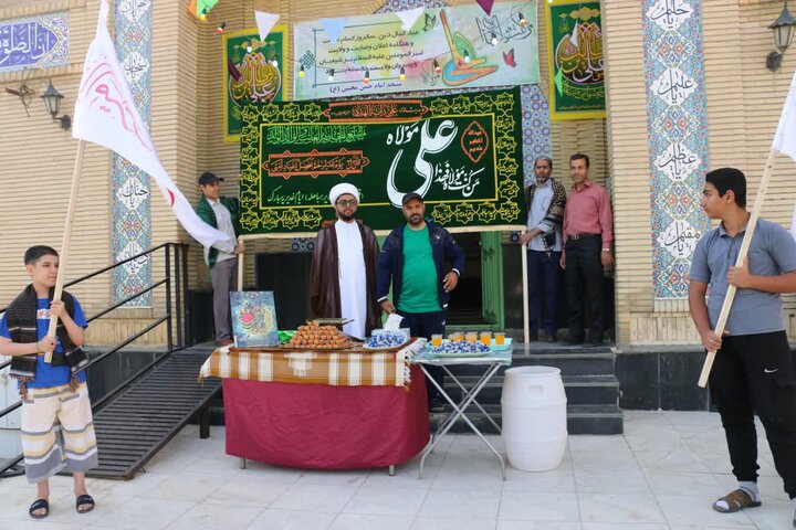 کردها در تدارک جشن غدیر/خیابانهایی که با عشق آذین بندی میشوند