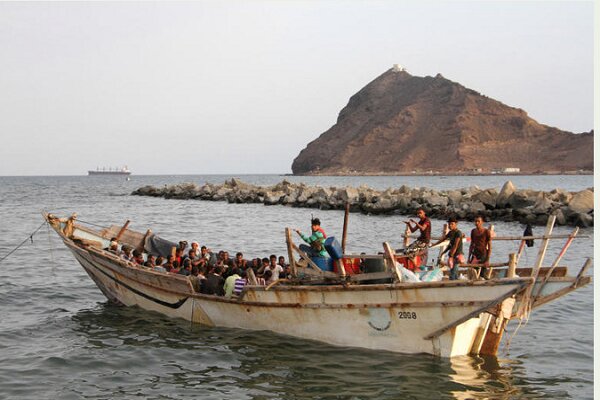 قایق مهاجران در سواحل یمن غرق شد/ ۳۸ نفر جان باختند
