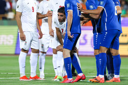 دیدار تیم های ملی فوتبال ایران و ازبکستان