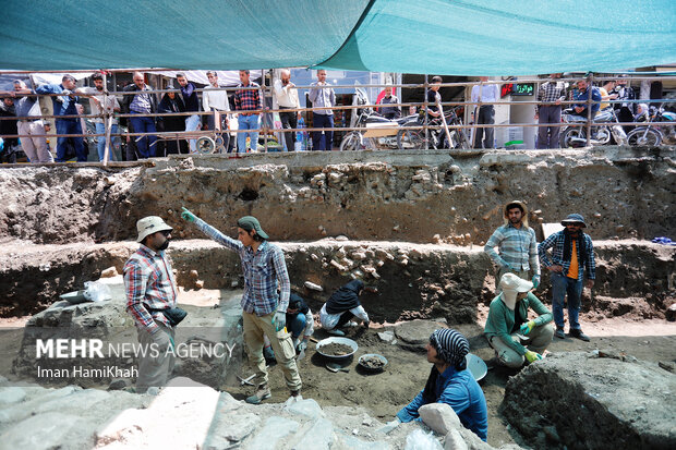 Archaeologic excavation in a street in Hamedan