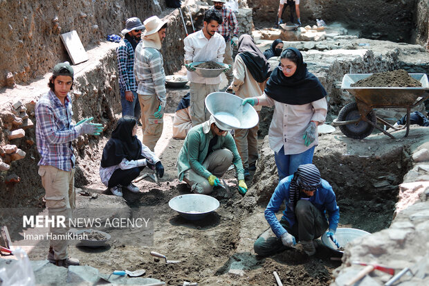 Archaeologic excavation in a street in Hamedan