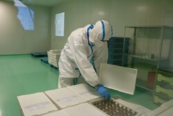 درمان بیماران در ۲۳۰ مرکز پزشکی هسته‌ای کشور