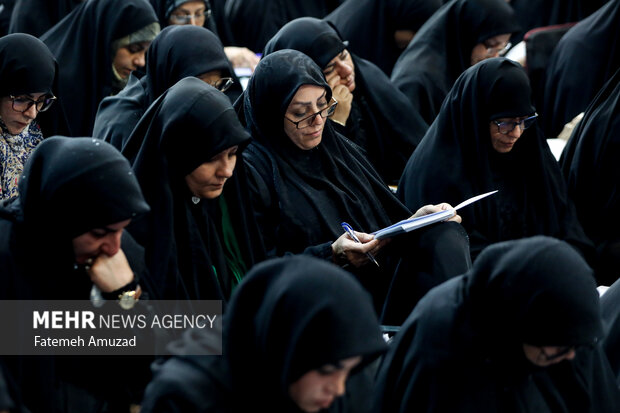 همایش بانوان مبلغ و مداح شهر تهران