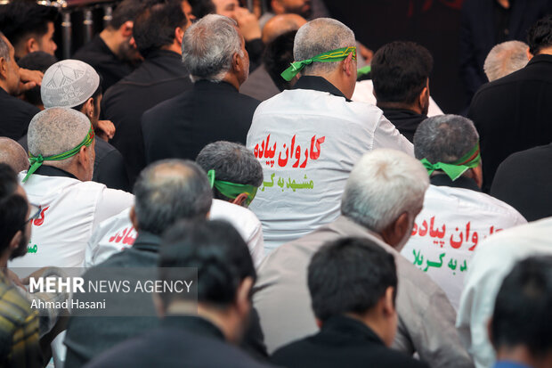 مراسم بدرقه کاروان پیاده مشهد به کربلا مراسم بدرقه کاروان پیاده مشهد به کربلا