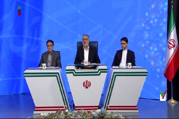 المرشح الرئاسي زاكاني يصف السياسة الخارجية اولوية حكومته وينتقد حكومة الرئيس روحاني لثقتها في العدو