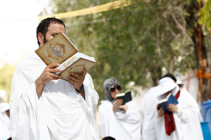 دعای عرفه در صحرای عرفات
