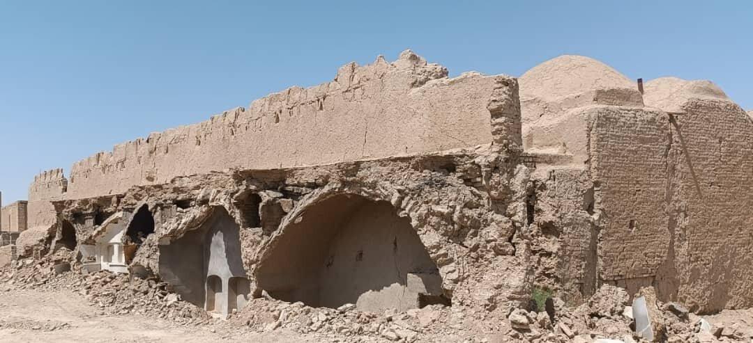 حذف یک خانه دیگر در ابرکوه به جای مرمت و بهسازی آن