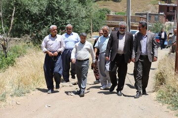 بازدید فرماندار مریوان از پروژه های مرزی روستای باشماق