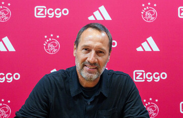 Former Ajax coach John van 't Schip shortlisted to lead Persepolis